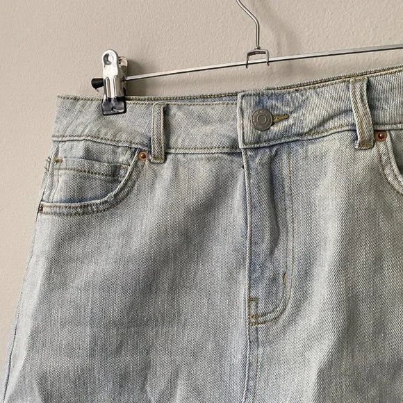 Wild Fable | NWOT Light Blue Raw Hem High-Rise Denim Mini Skirt Size 6 - Picture 4 of 9